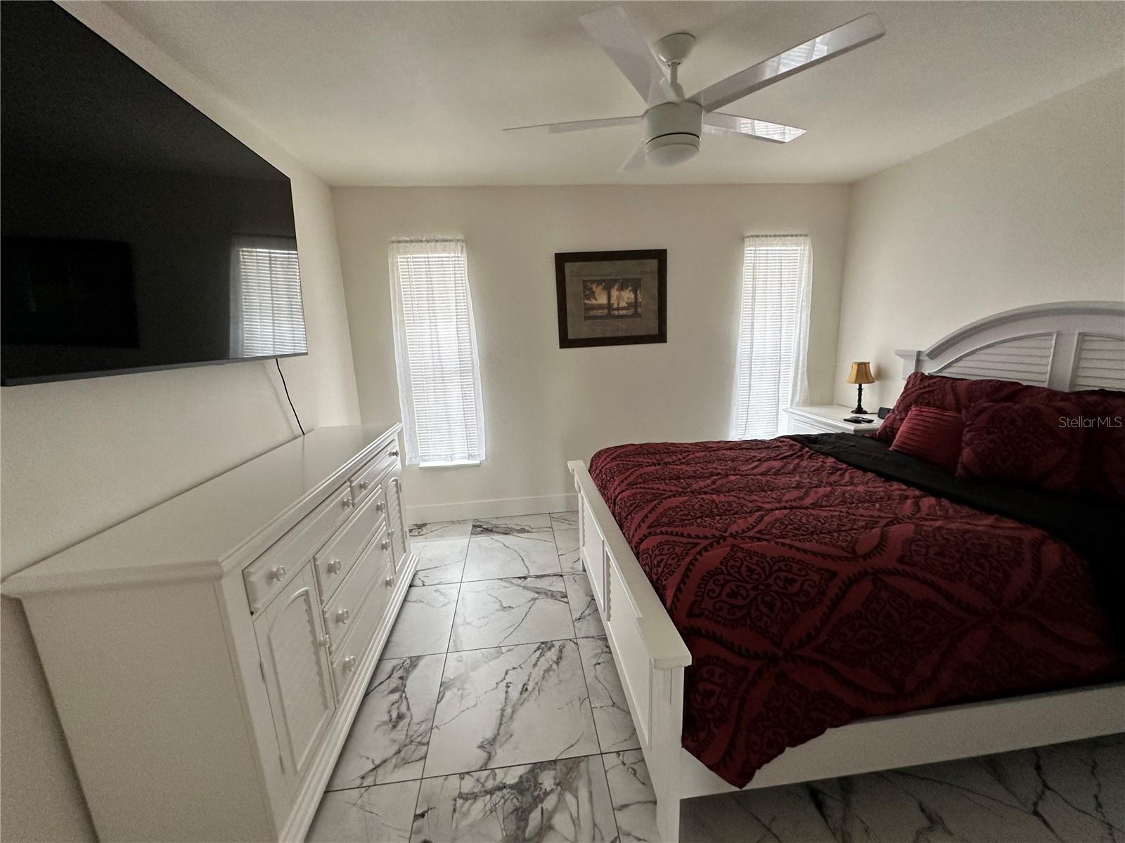 130 Boundary Blvd #a&b Property Photo 9