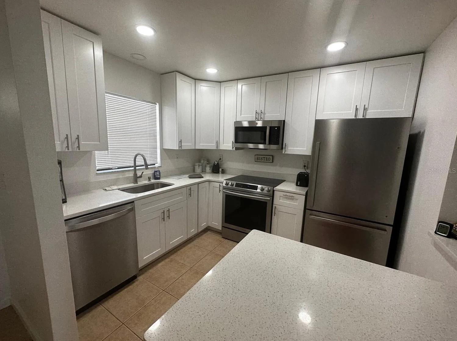 130 Boundary Blvd #a&b Property Photo 17