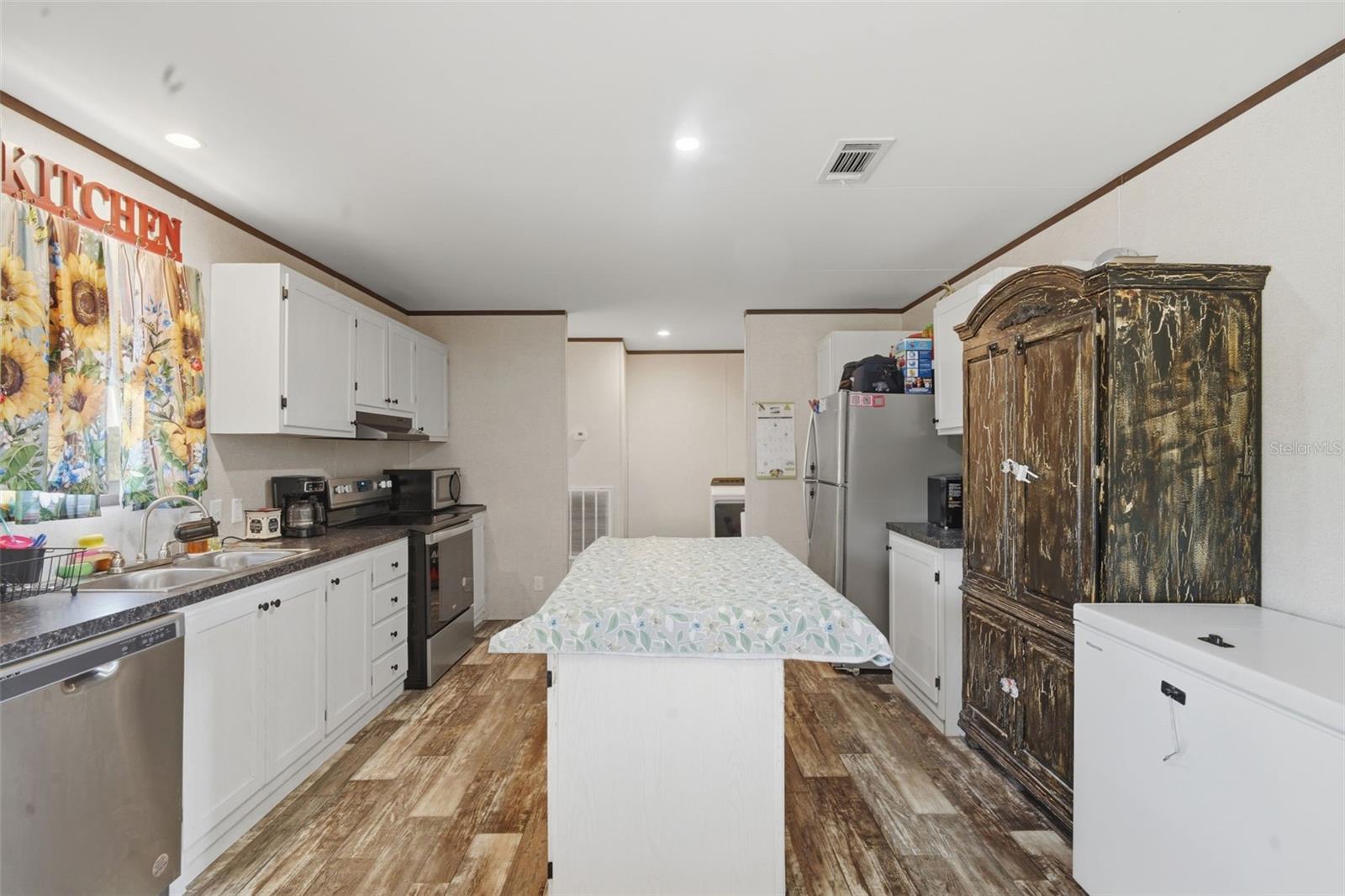 7242 Black Rd Property Photo 11