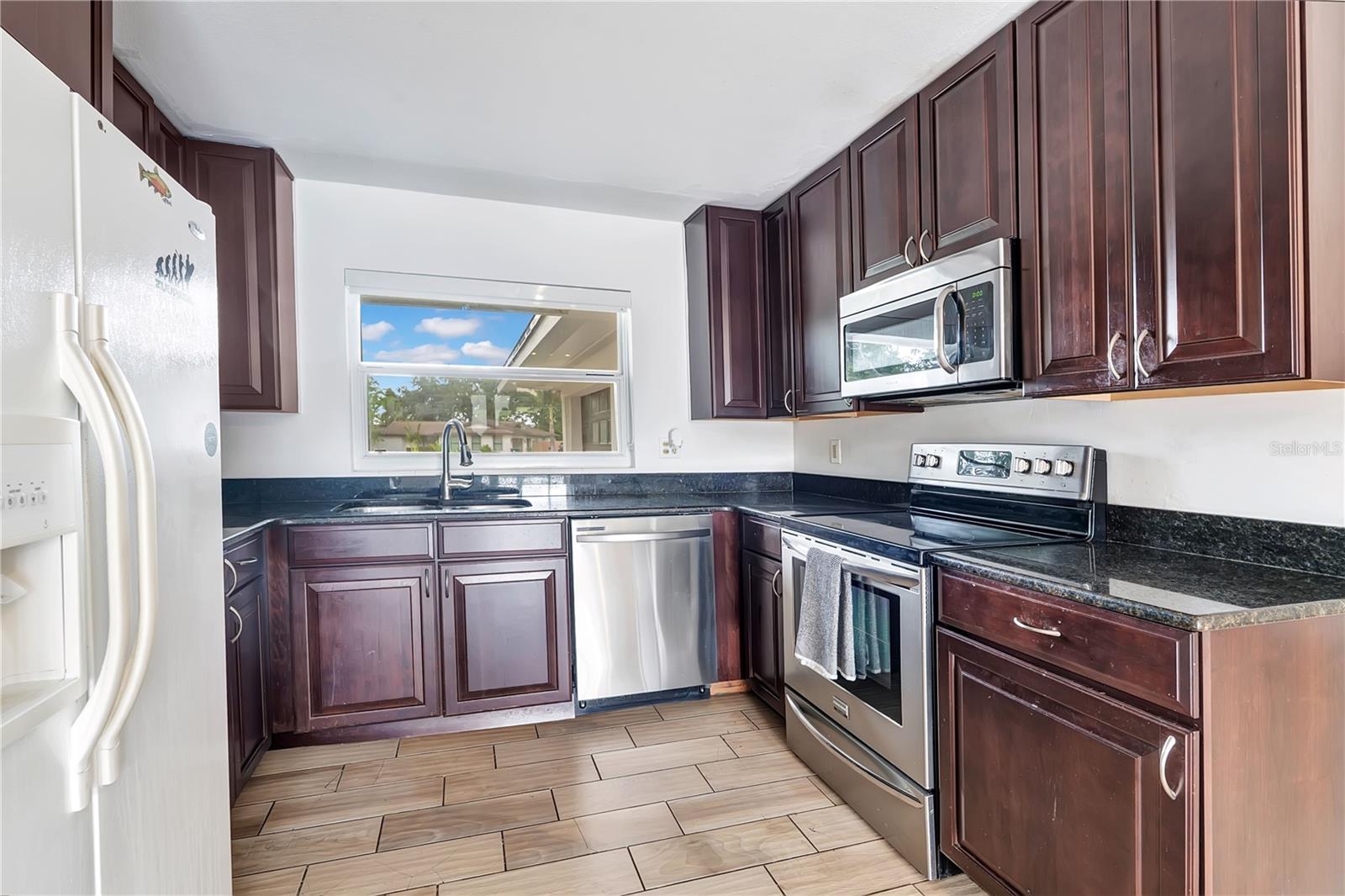 5725 Padgett Cir Property Photo 17