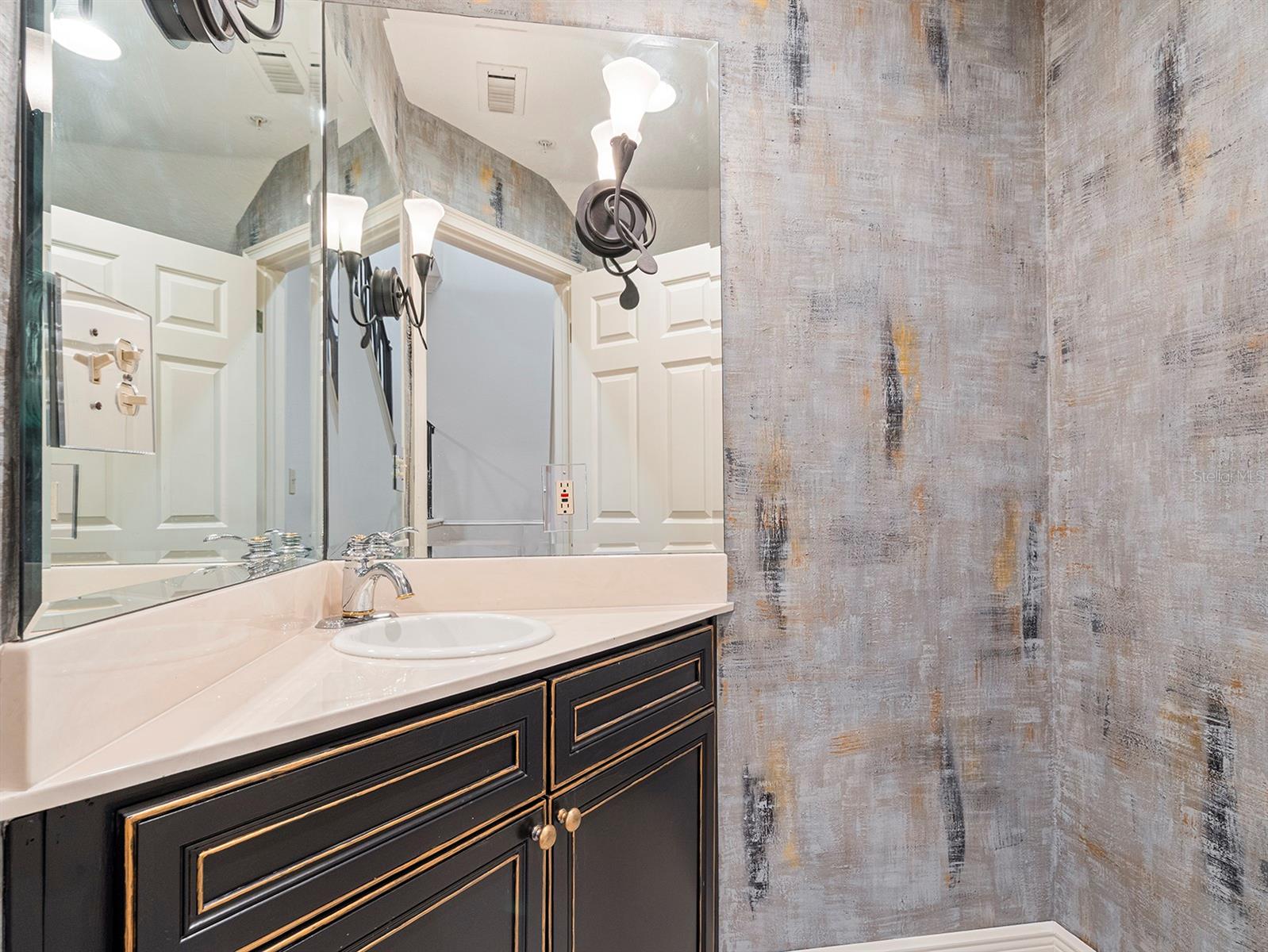 1223 Country Club Oaks Cir Property Photo 11