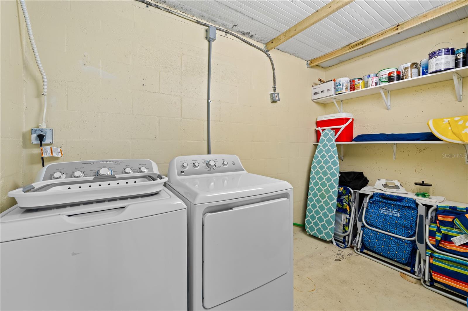 1225 Grove St Property Photo 21