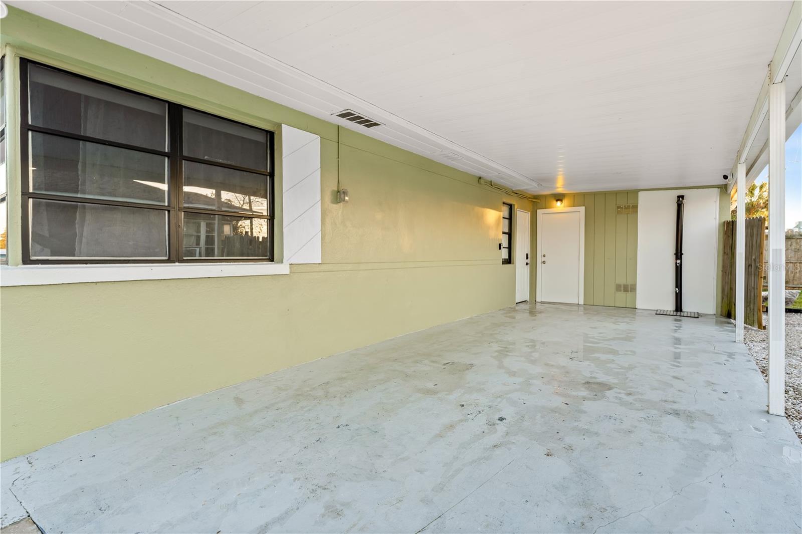 1225 Grove St Property Photo 23