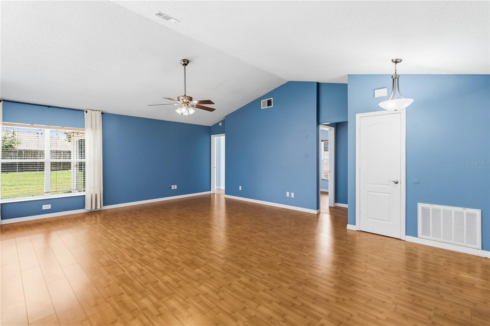 20446 Macon Pkwy Property Photo 6