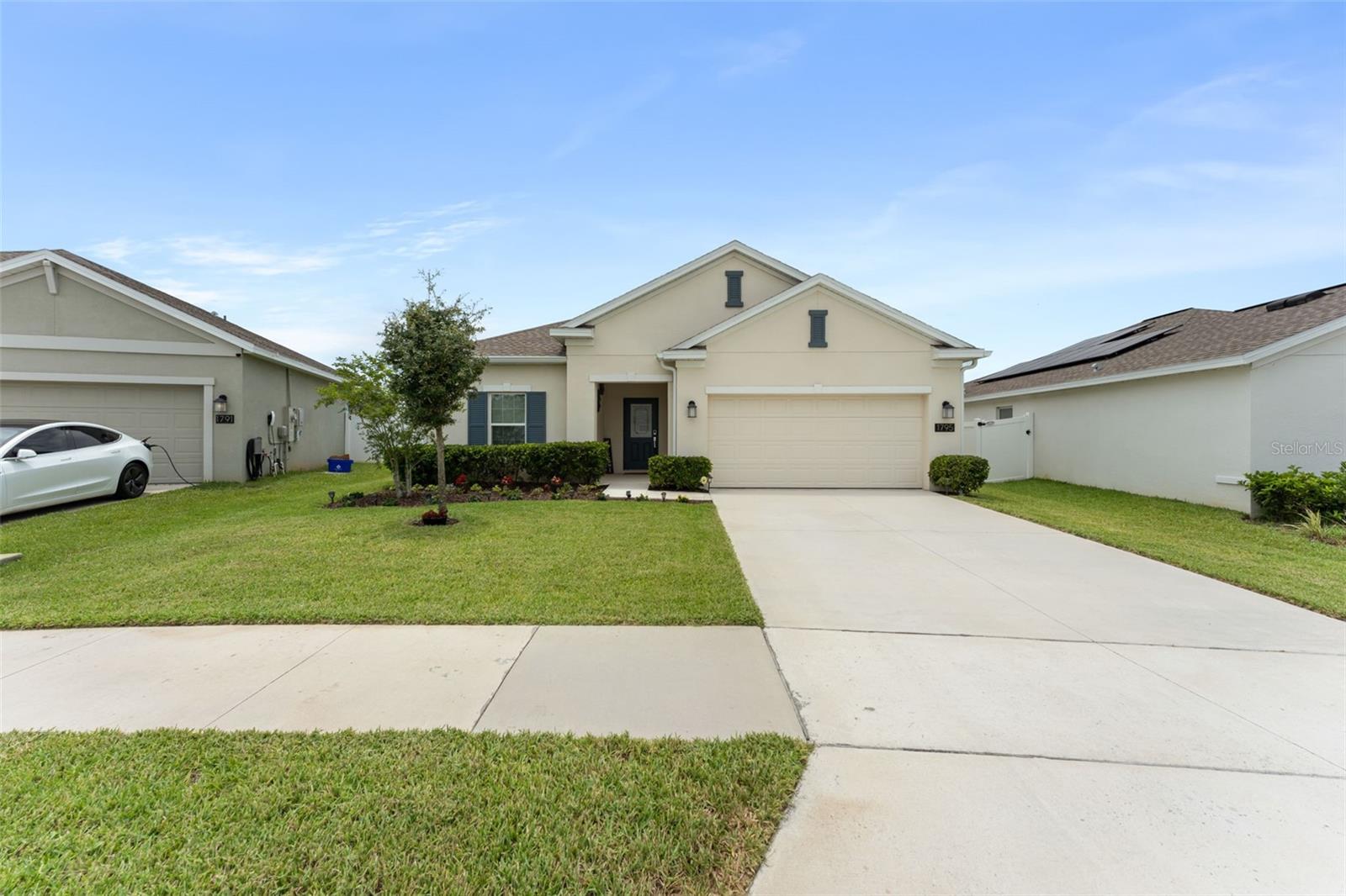 1795 Ross Hammock Ave Property Photo 2