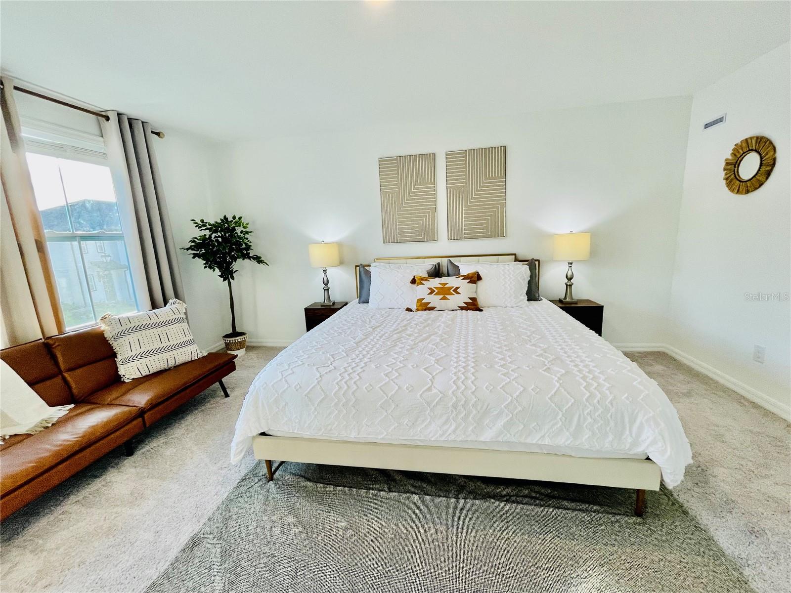 O6415042 Property Photo 20