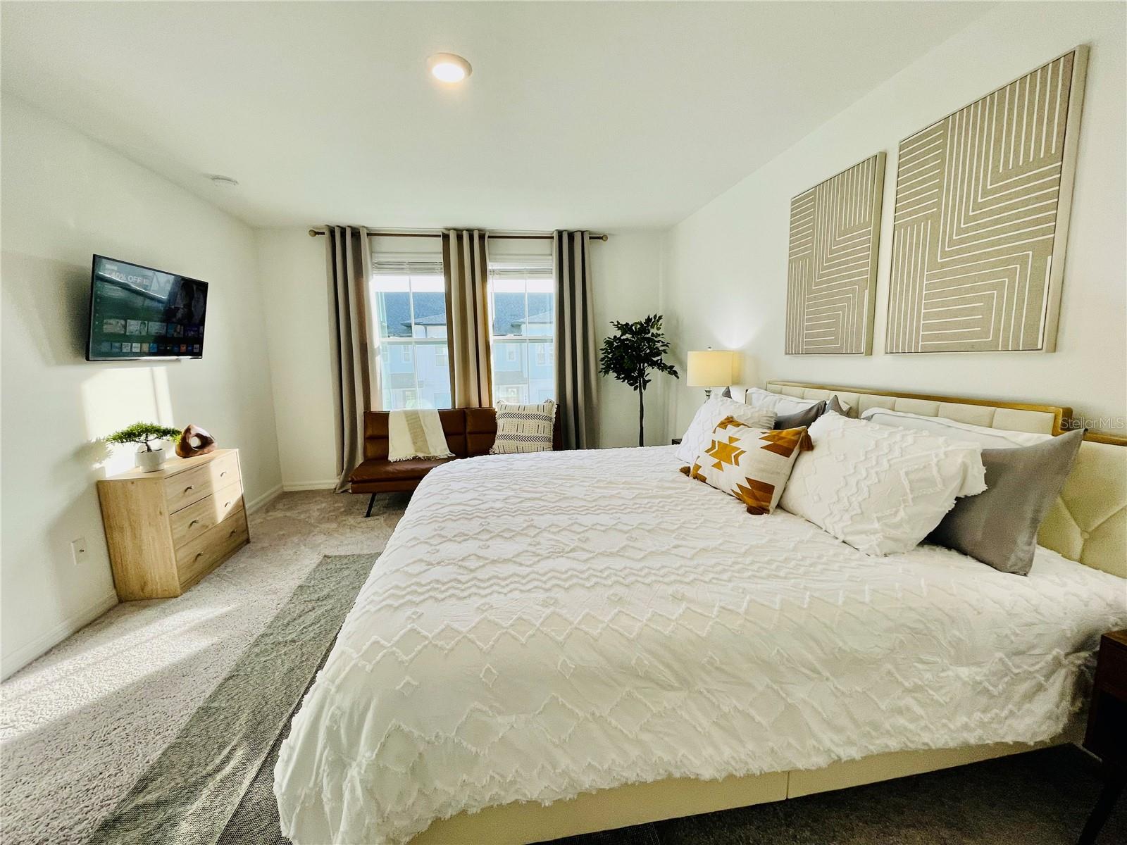 O6415042 Property Photo 22