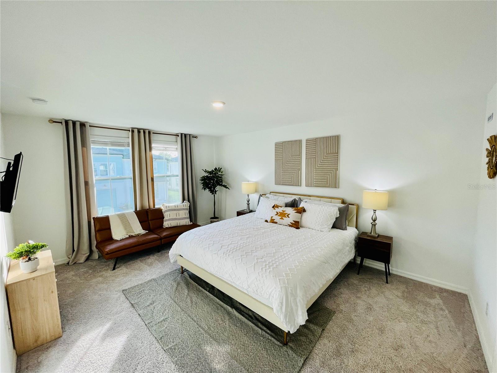 O6415042 Property Photo 23