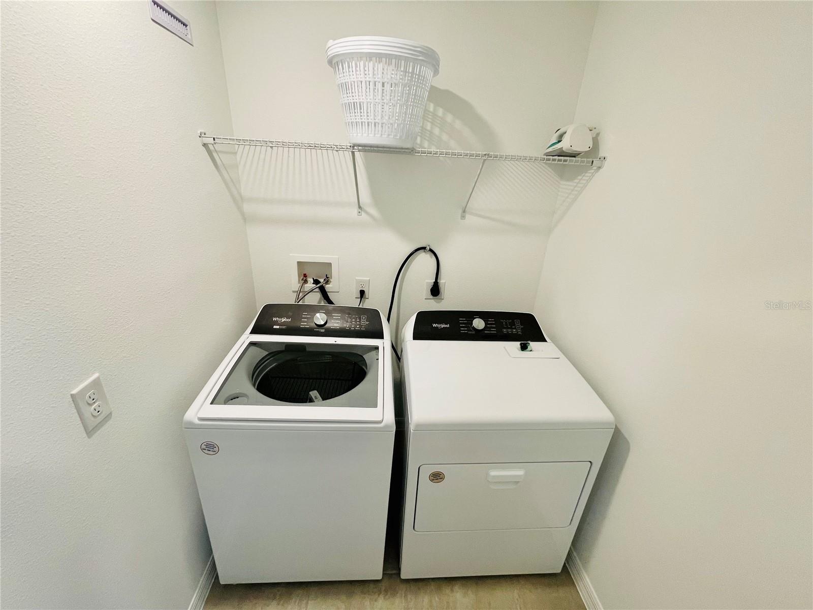 O6415042 Property Photo 31