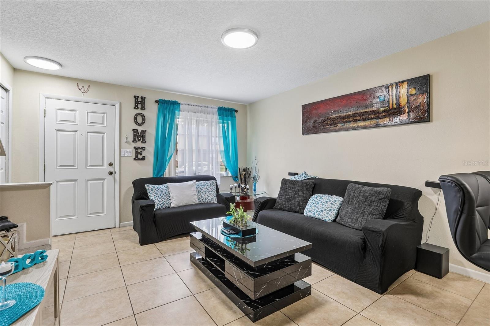 12057 Tift Cir Property Photo 6