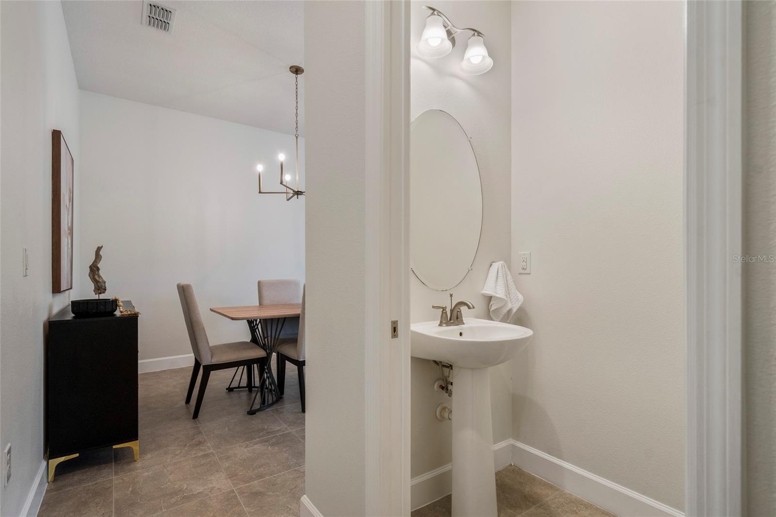 9037 Laureate Blvd Property Photo 25