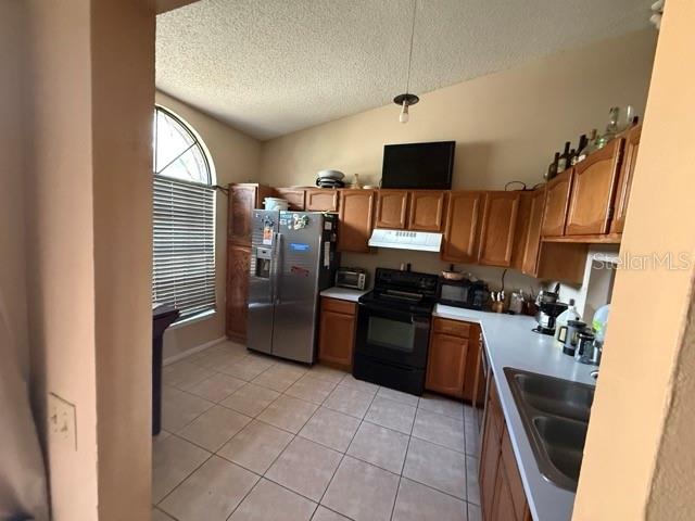O6415100 Property Photo 4