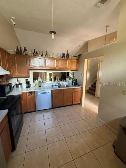 O6415100 Property Photo 5