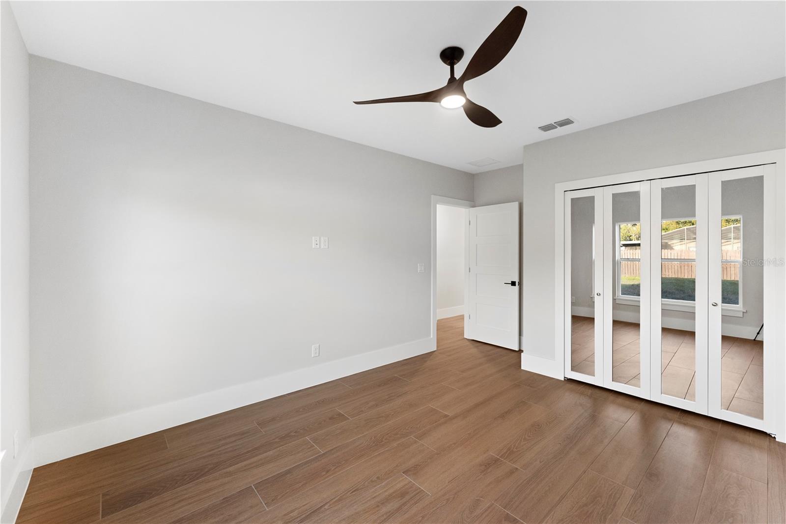 457 Riverview Ave Property Photo 41