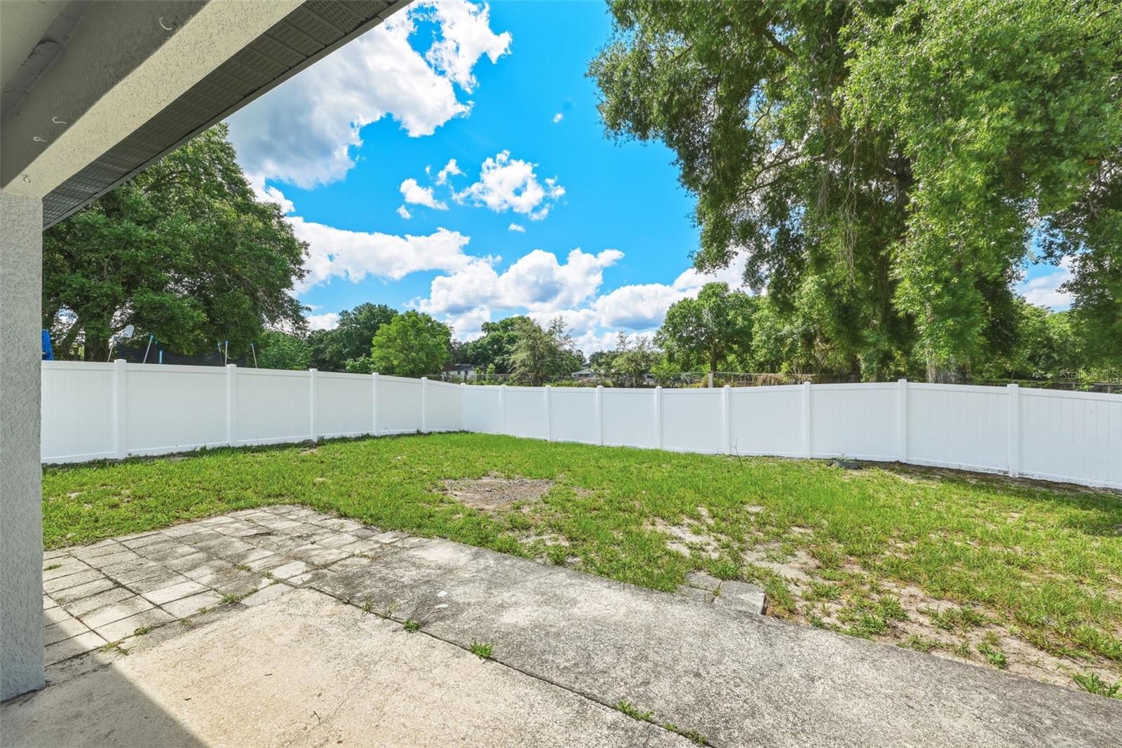 143 Laurel Ridge Ave Property Photo 27