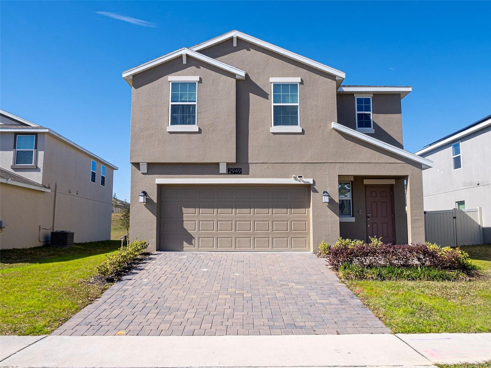 2949 MULLER OAK LOOP Property Photo 1