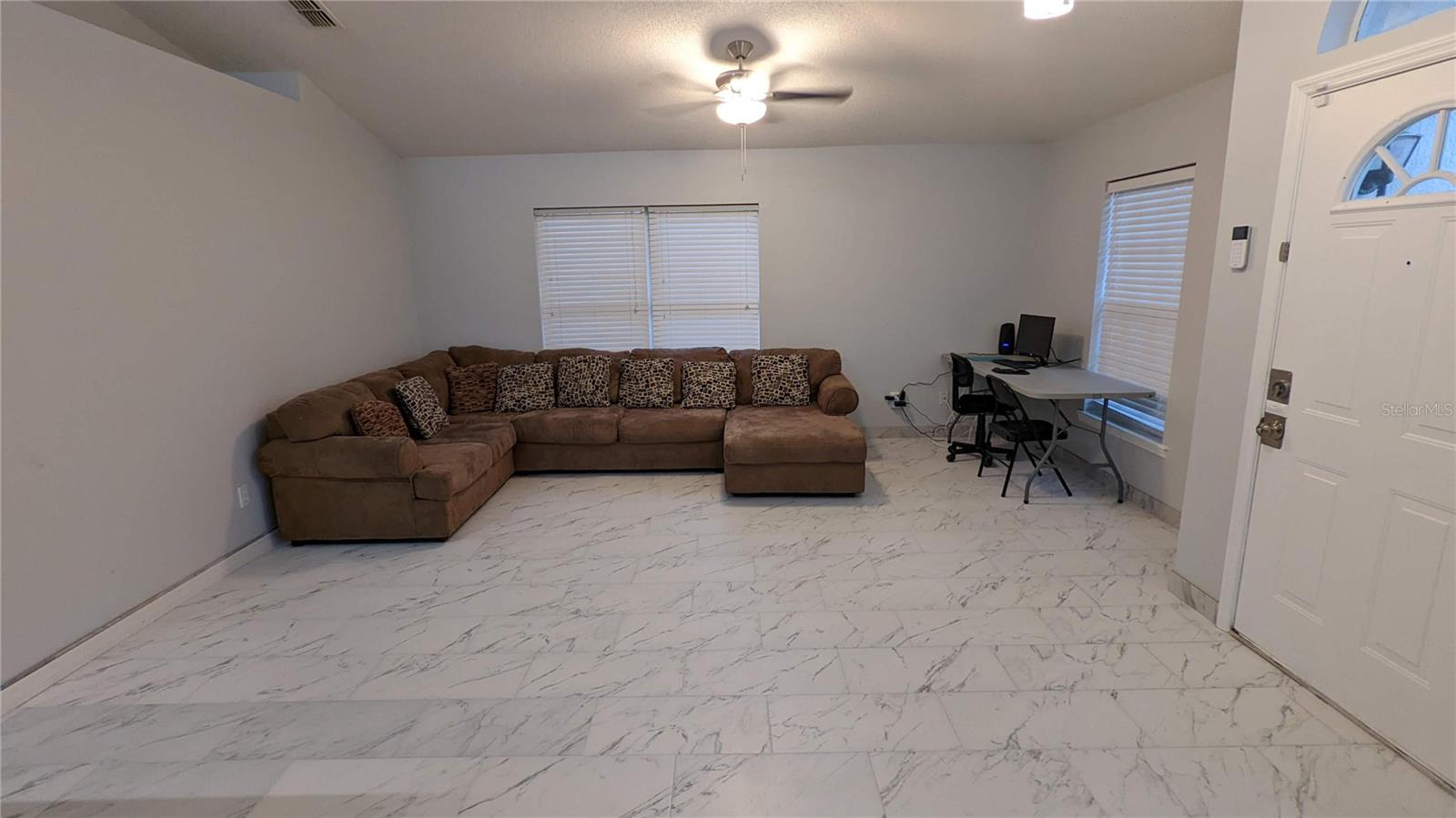 3048 Pineda Dr Property Photo 4