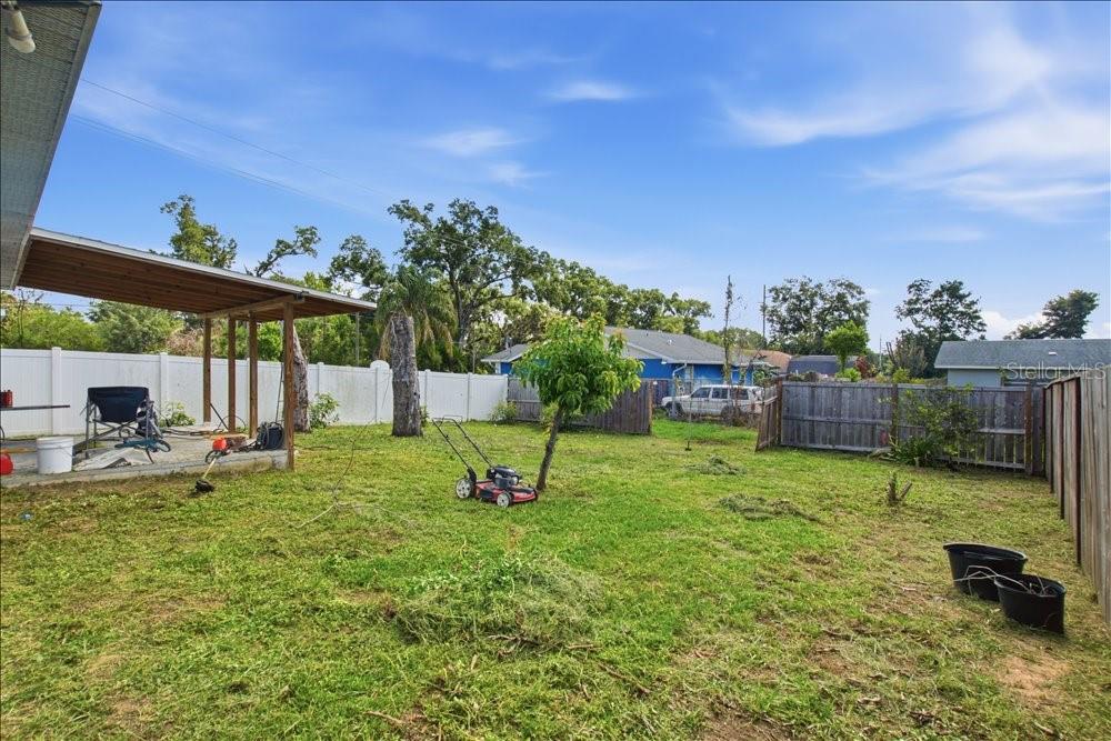 14584 20th St Property Photo 17