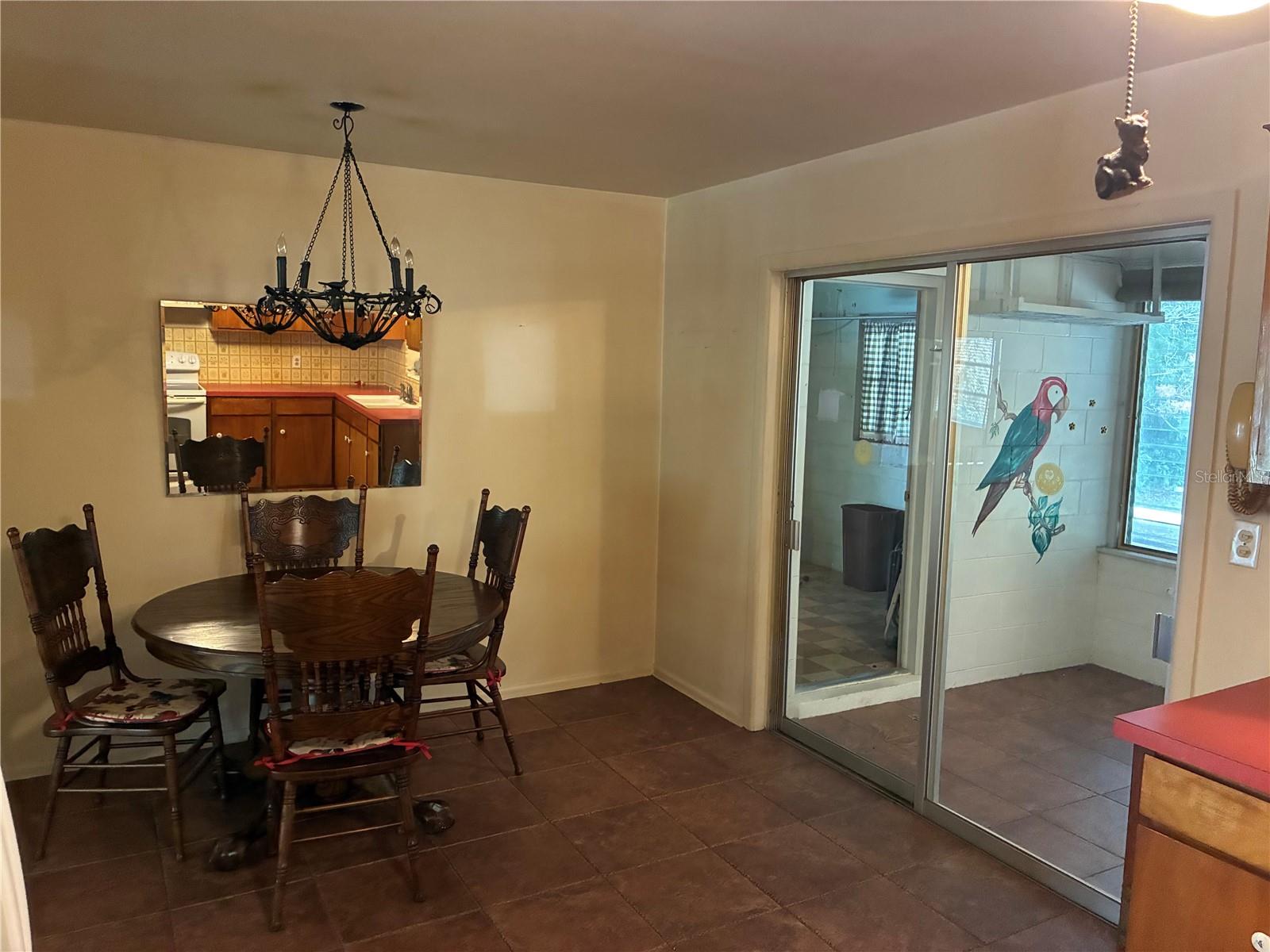 213 Colomba Rd Property Photo 2