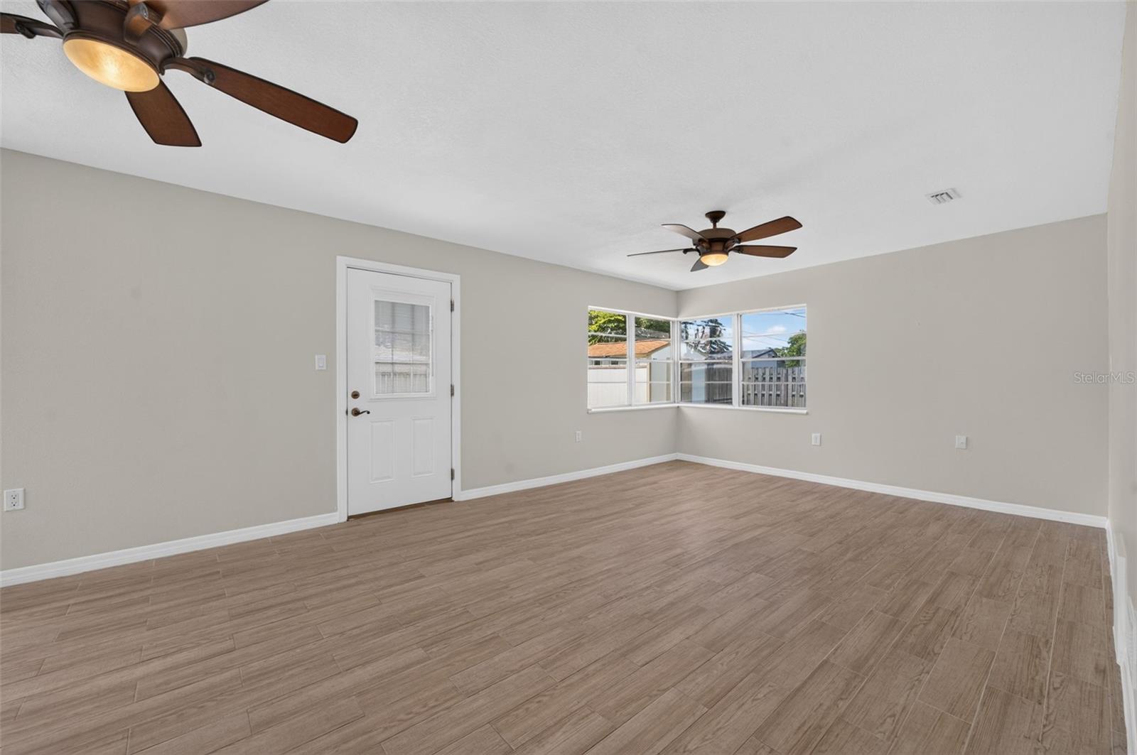 4854 Rabama Pl Property Photo 15