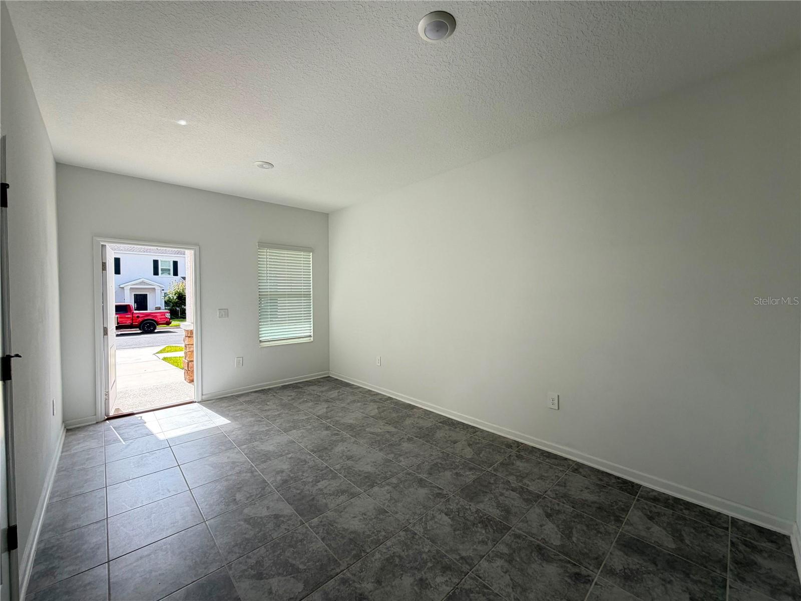 6063 Peaceful Park Way Property Photo 3