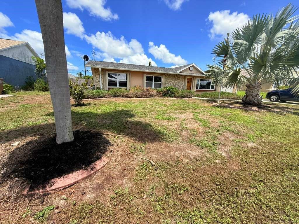 O6415292 Property Photo 3