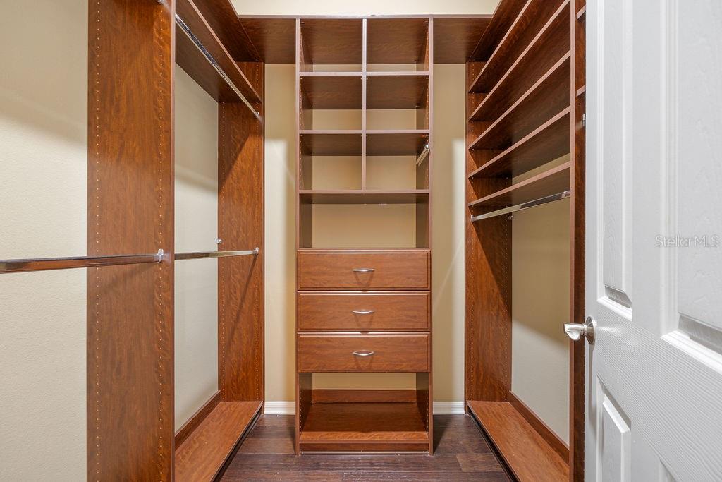 9050 Dancy Tree Ct Property Photo 23