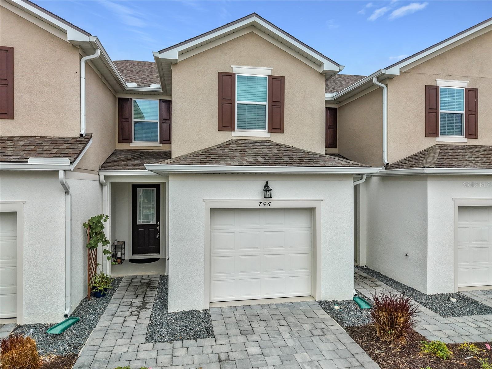 746 Spring Palms Loop Property Photo 1