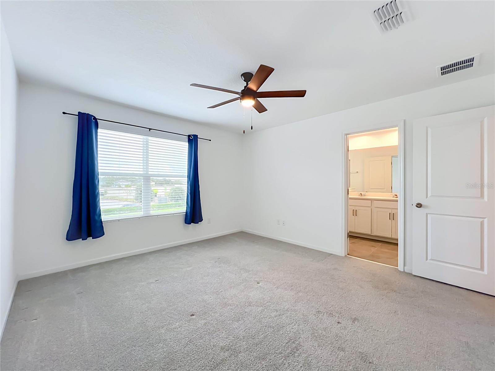 746 Spring Palms Loop Property Photo 21