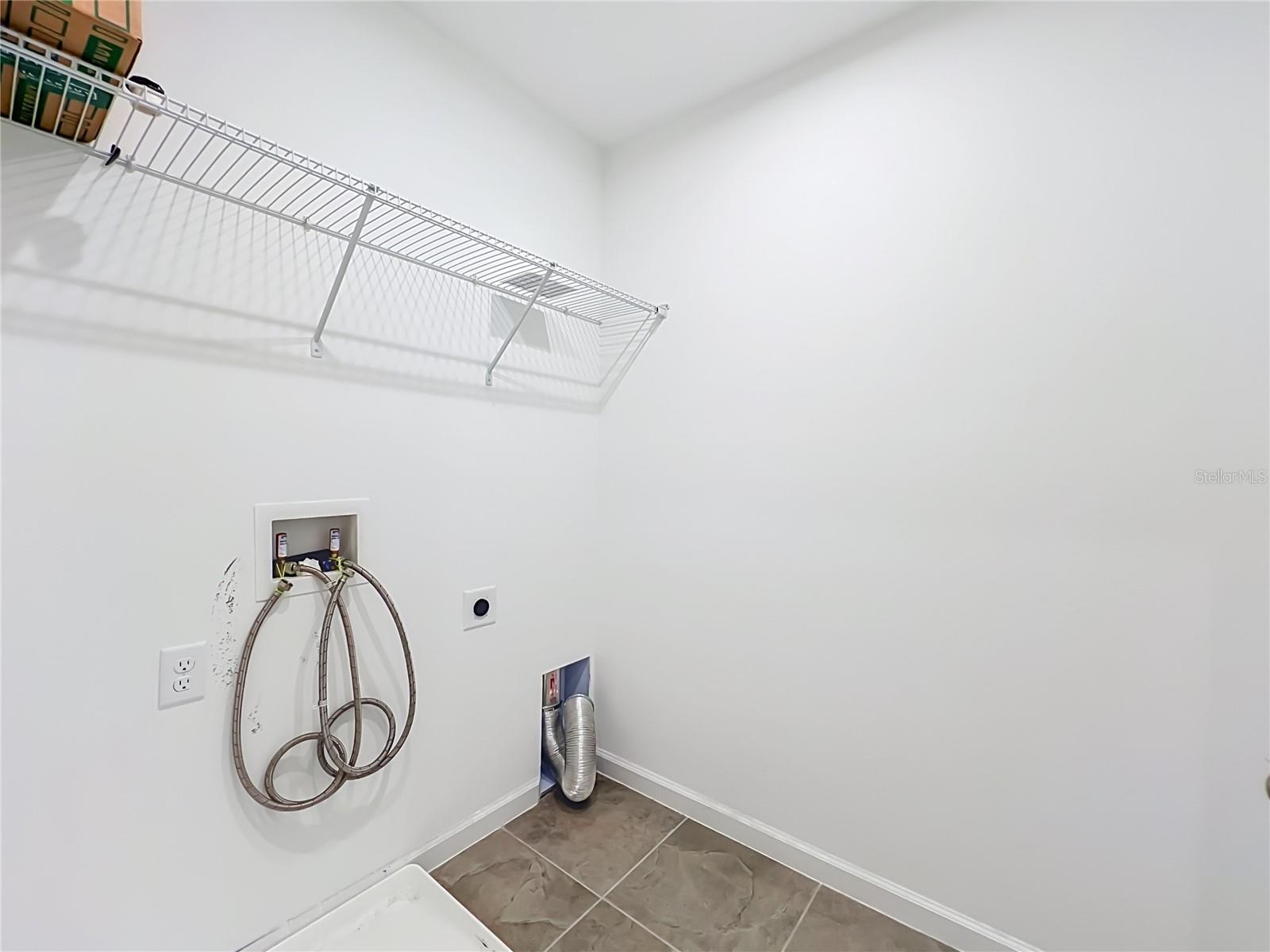 746 Spring Palms Loop Property Photo 32