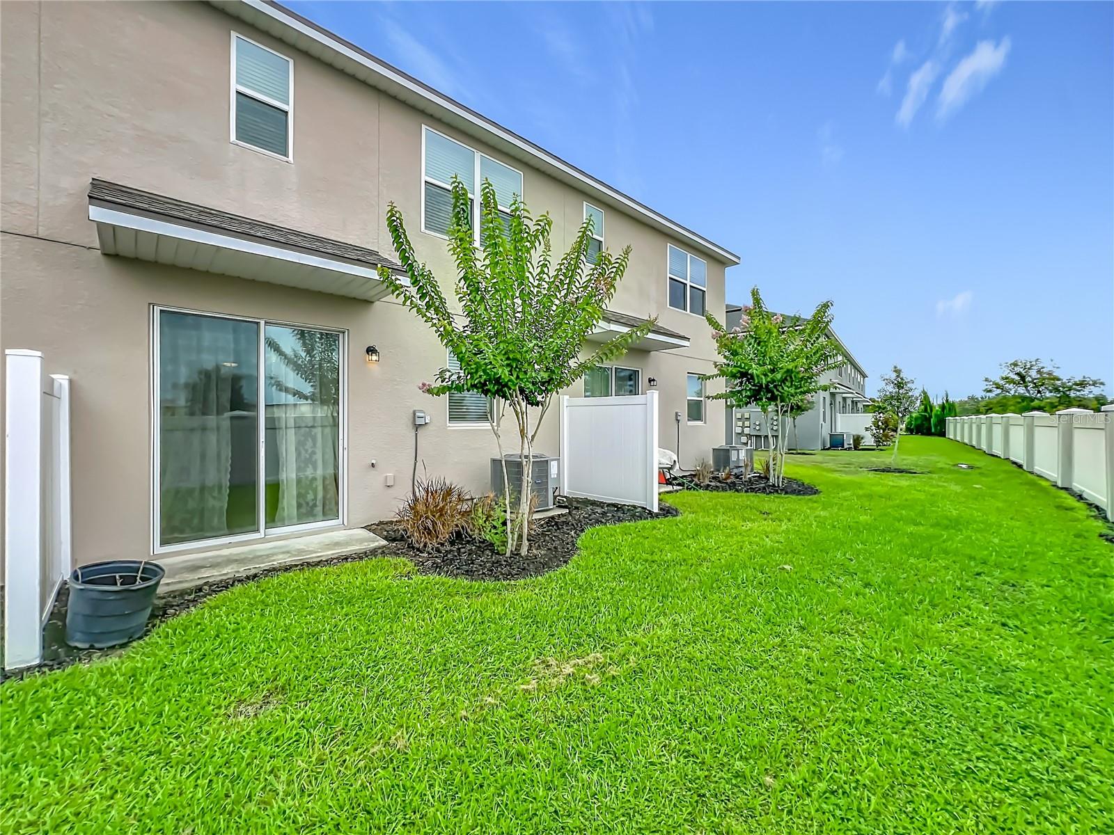 746 Spring Palms Loop Property Photo 34