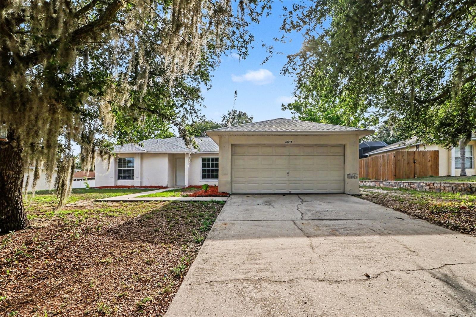 10717 Siena Dr Property Photo 1