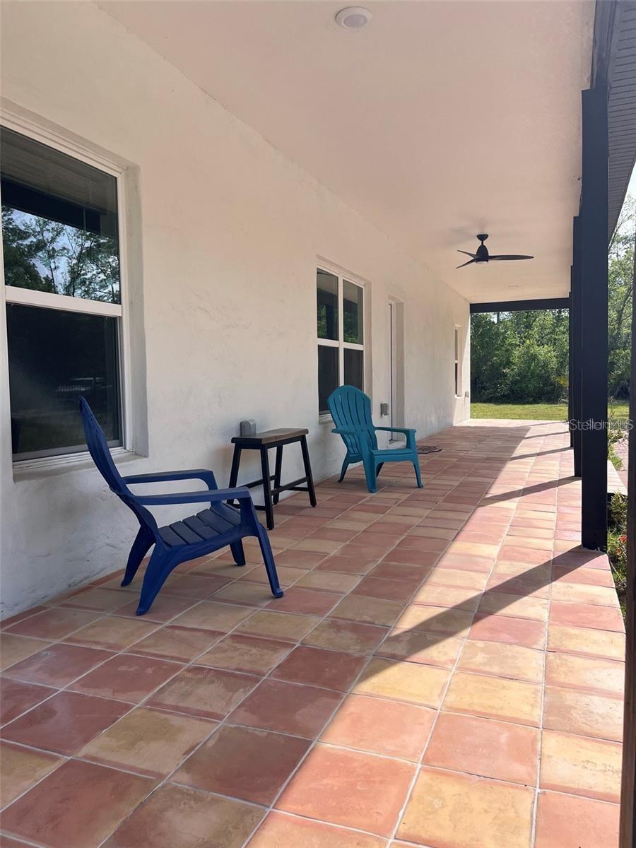 O6415313 Property Photo 3