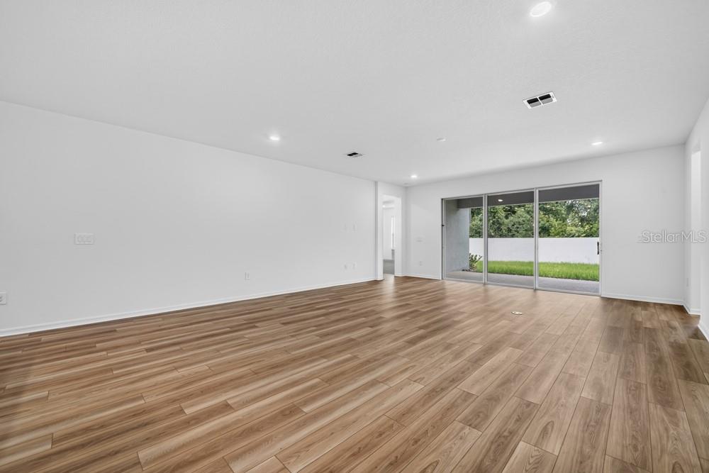 897 Ladyfish Trl Property Photo 3