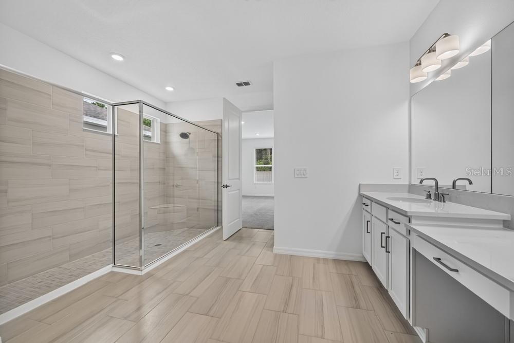 897 Ladyfish Trl Property Photo 4