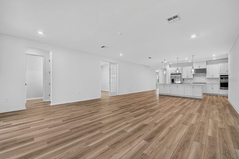 897 Ladyfish Trl Property Photo 9