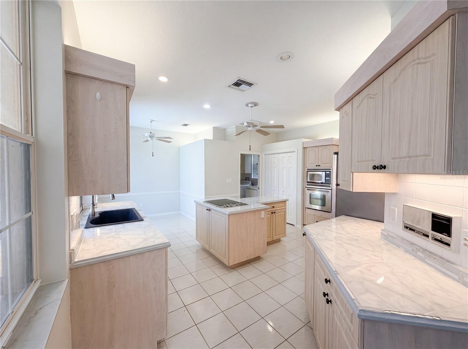 3608 Creekside Dr Property Photo 2