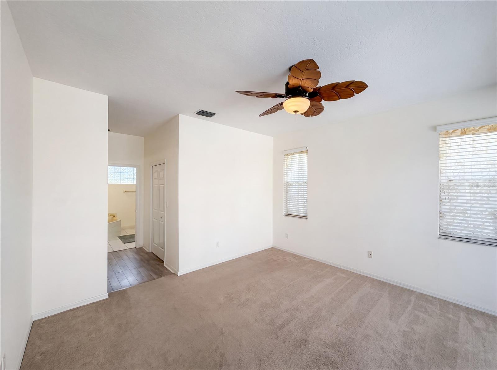 3608 Creekside Dr Property Photo 4