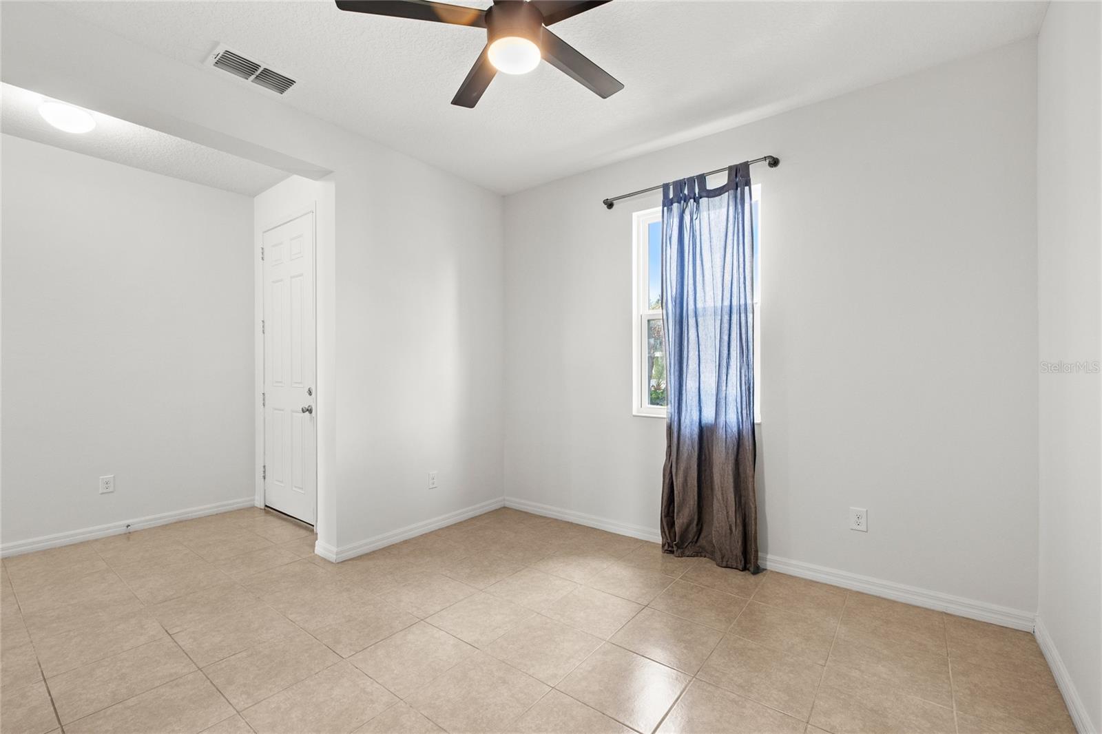 12135 Carson Dr Property Photo 5