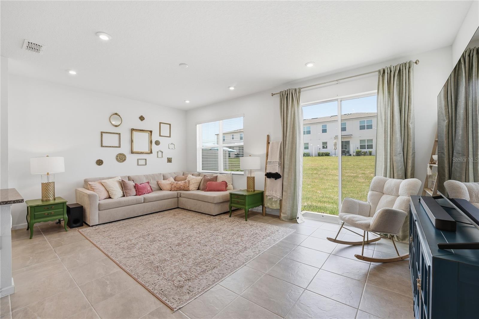 1122 Seaside Mist Trl Property Photo 5