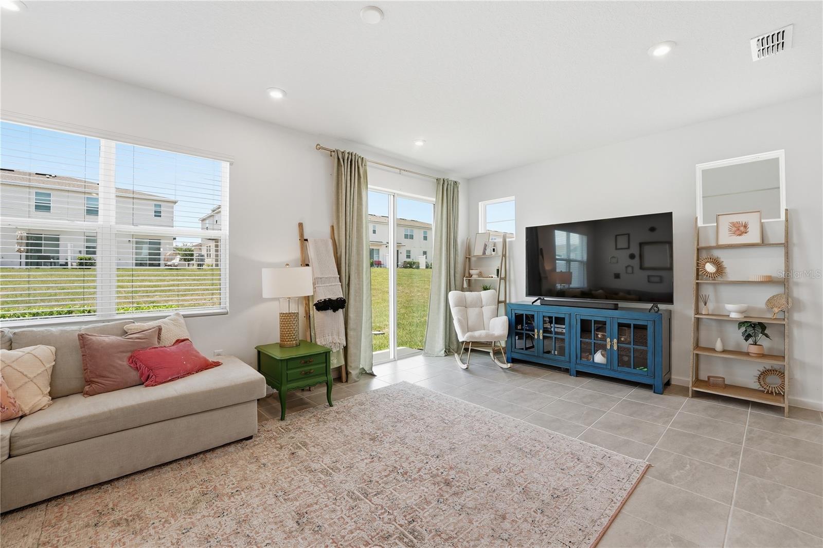 1122 Seaside Mist Trl Property Photo 7