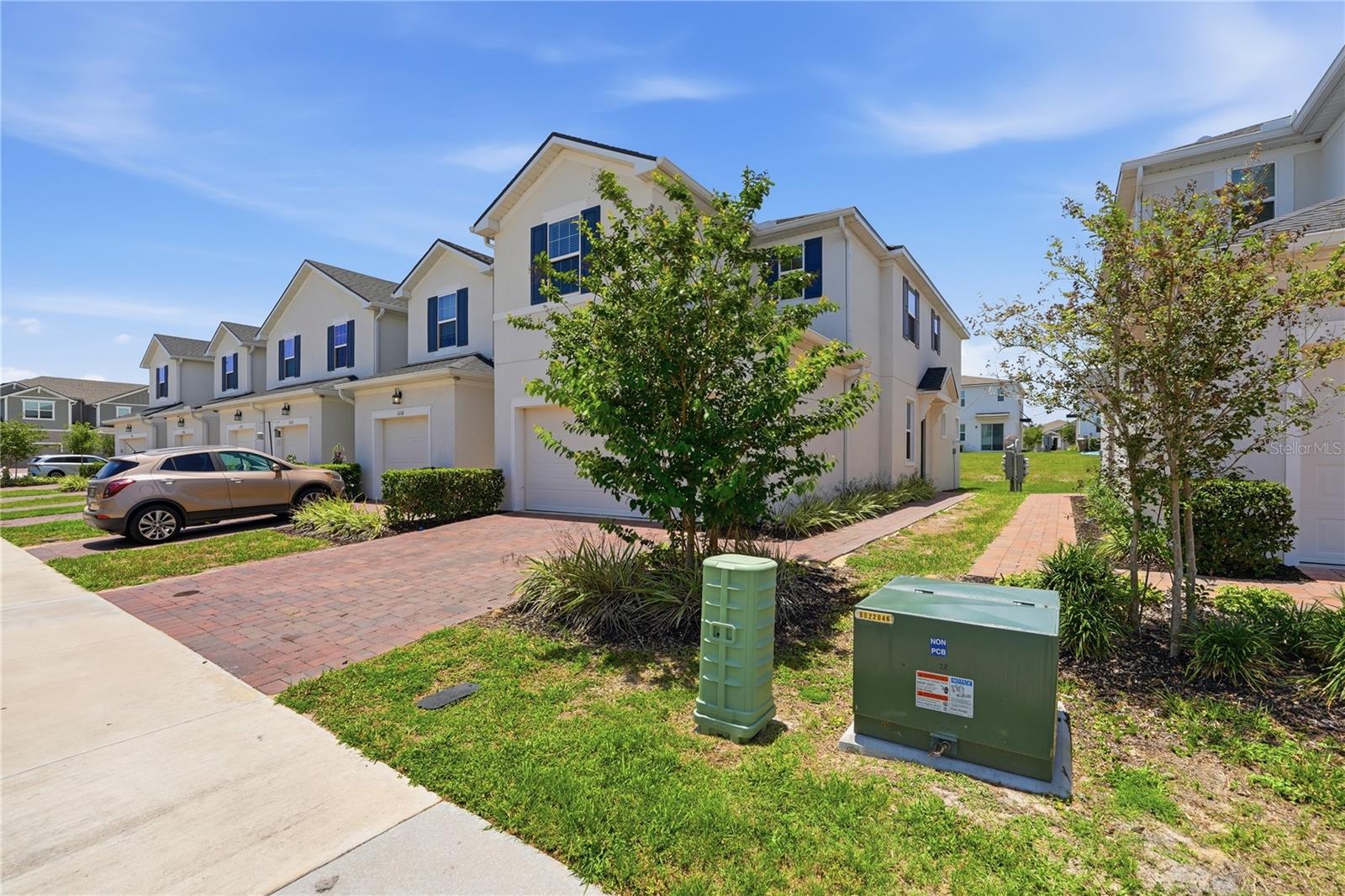 1122 Seaside Mist Trl Property Photo 40