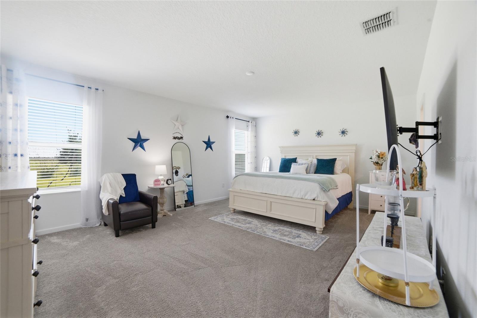 4980 Four Strand Ct Property Photo 10