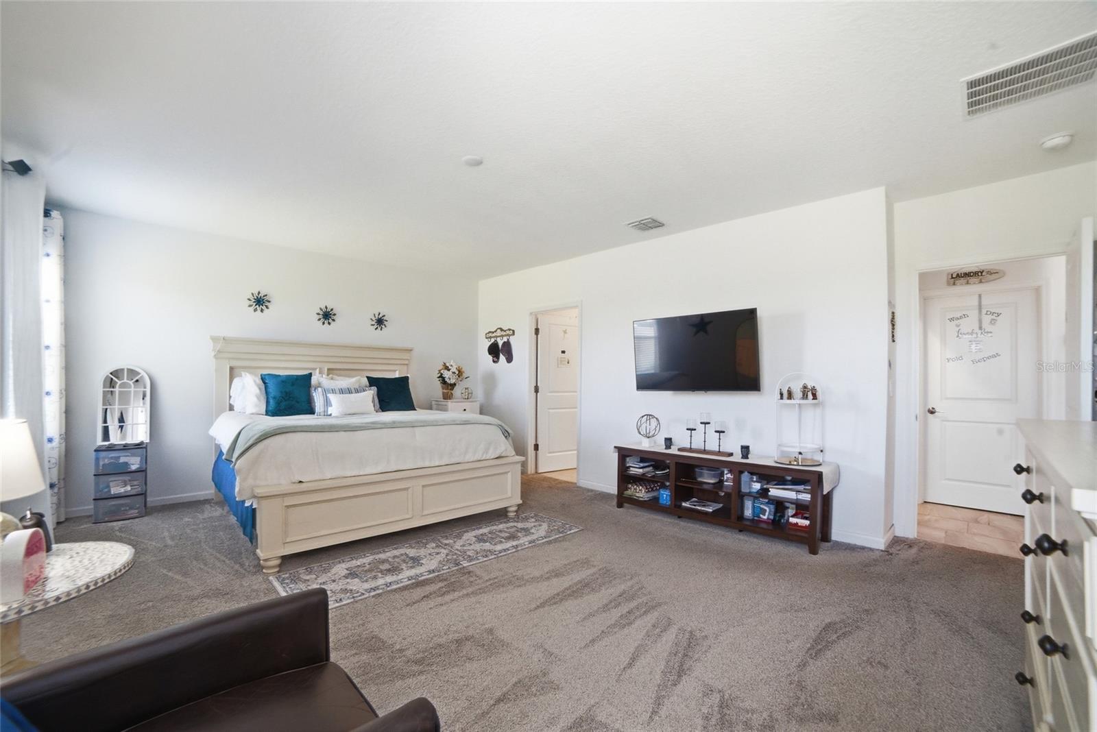 4980 Four Strand Ct Property Photo 12