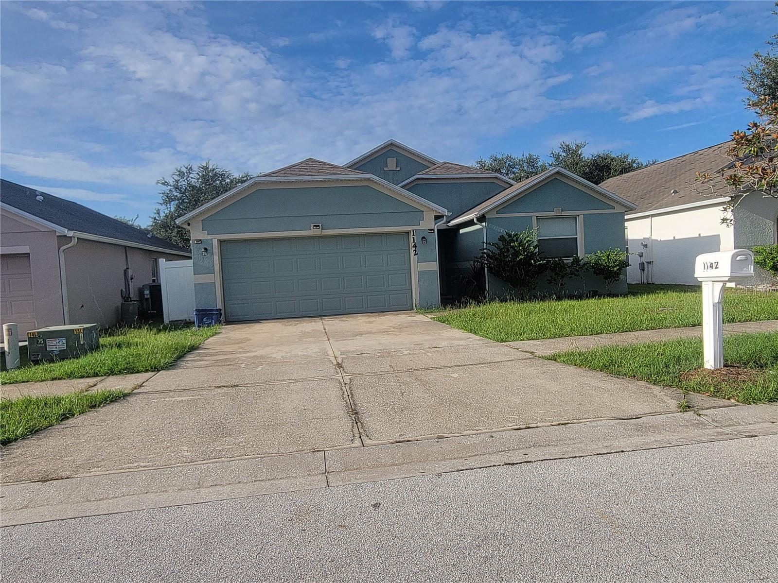 1142 BLUEGRASS DR Property Photo 1