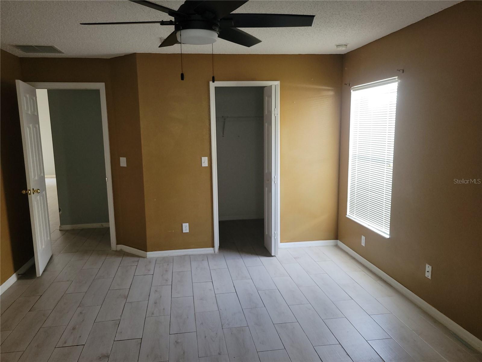 1142 Bluegrass Dr Property Photo 6