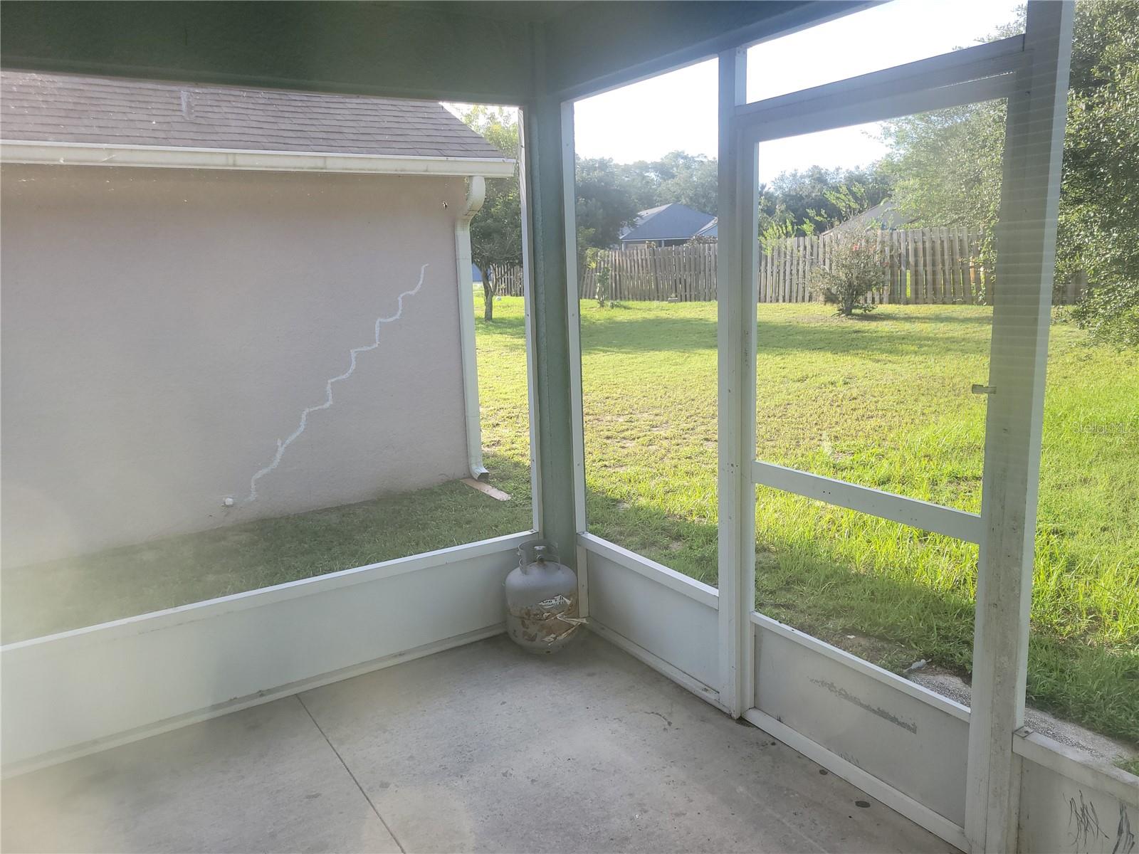 1142 Bluegrass Dr Property Photo 18