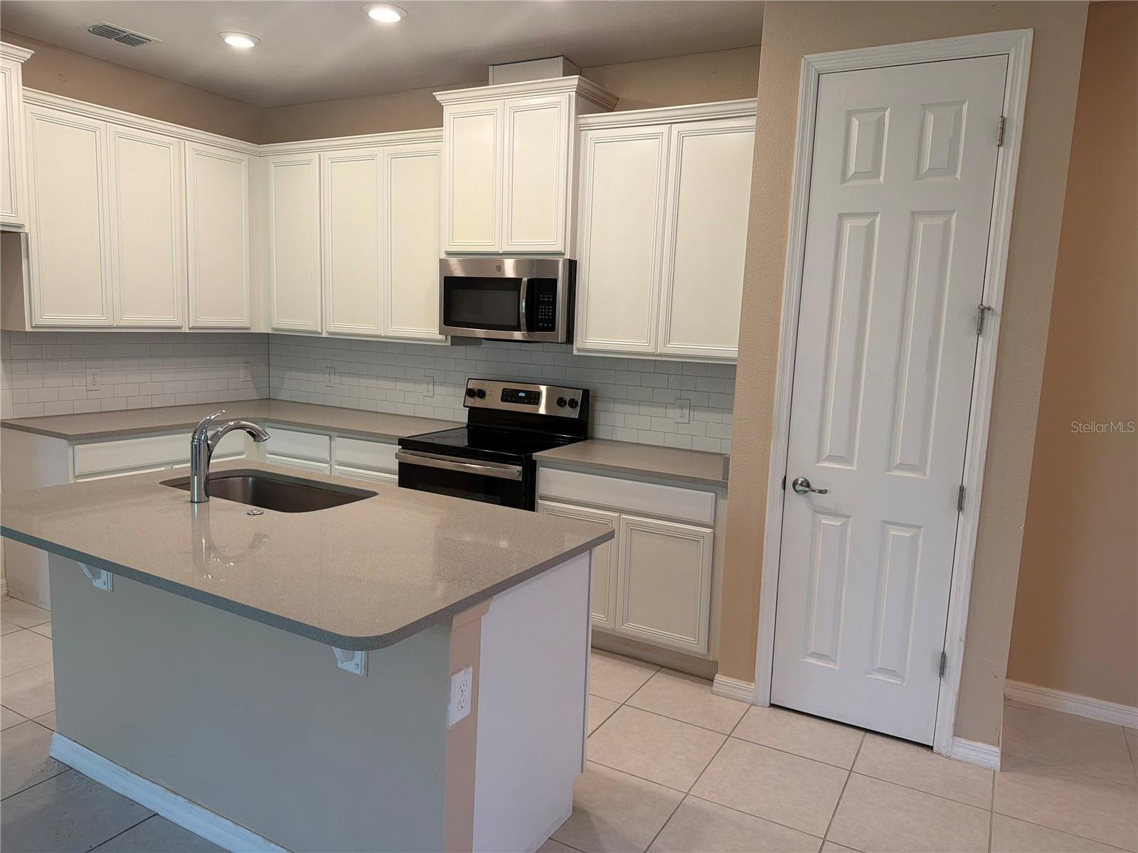 3497 Fallbrook Dr Property Photo 6