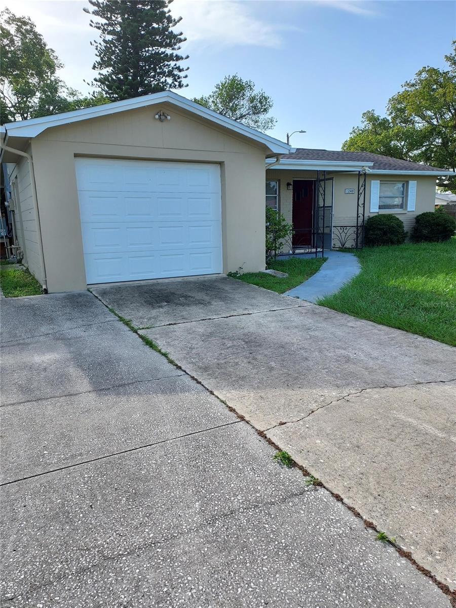 1240 CHELSEA LN Property Photo 1