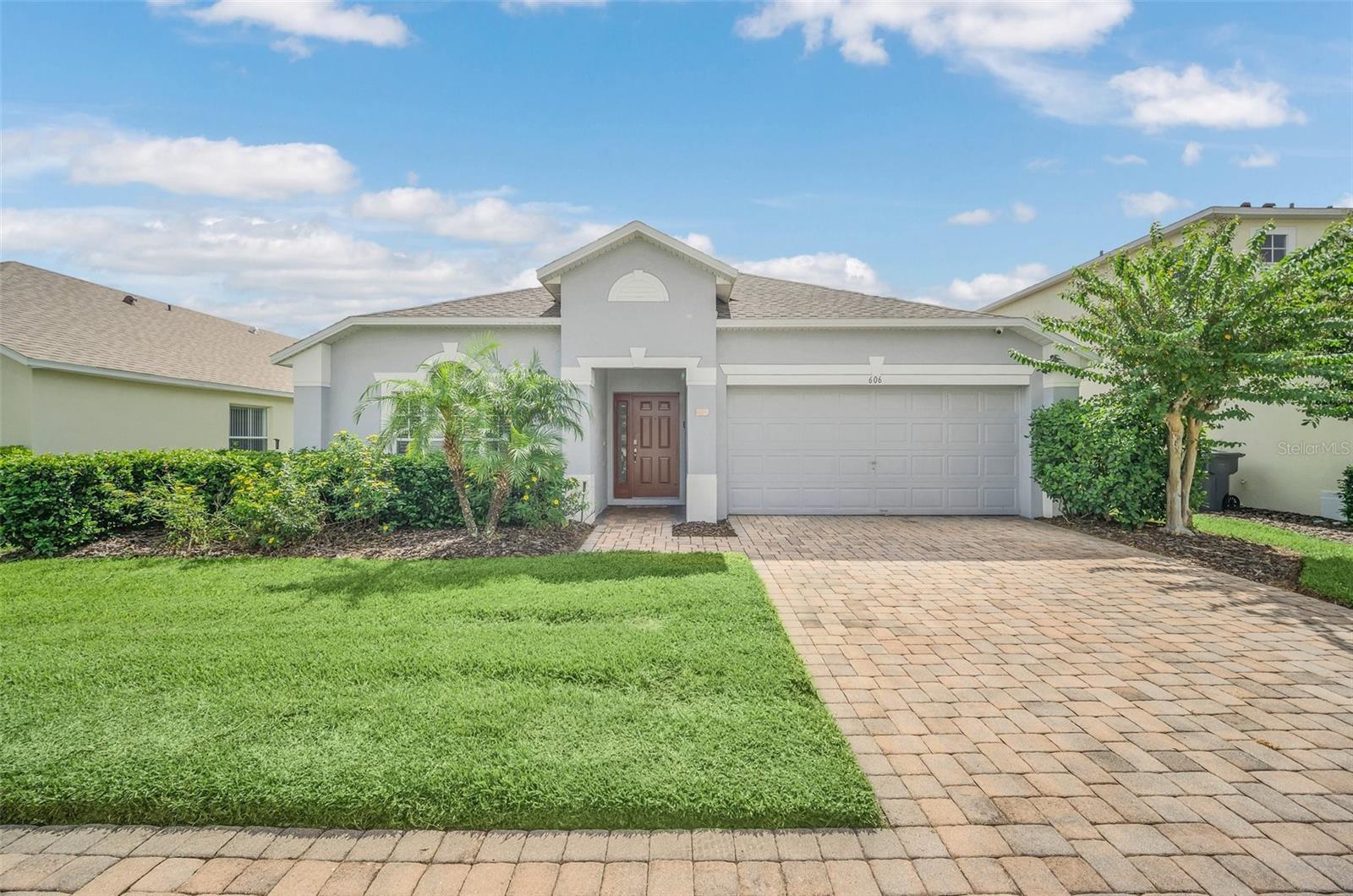606 Balmoral Dr Property Photo 1